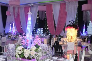 Salón decorado